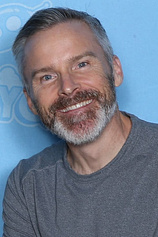 picture of actor Roger Craig Smith