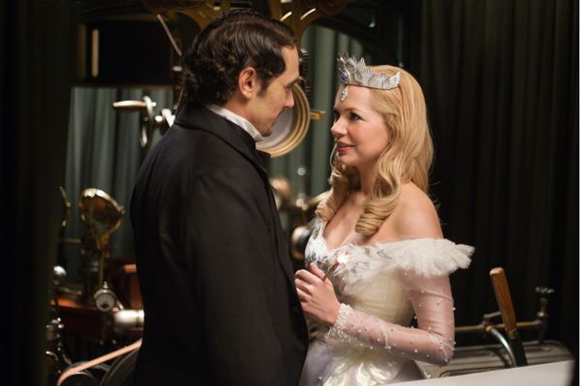 James Franco y Michelle Williams en Oz, un mundo de fantasía