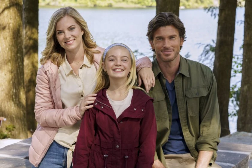 Cindy Busby, Christopher Russell y Cassidy Nugent en chasing-waterfalls