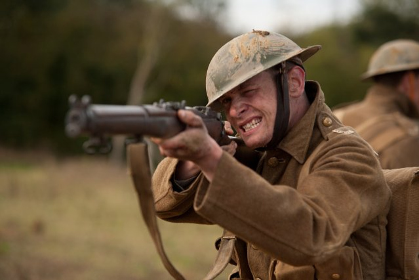 Jack O'Connell en Soldado Peaceful