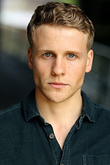 picture of actor Josh Dylan
