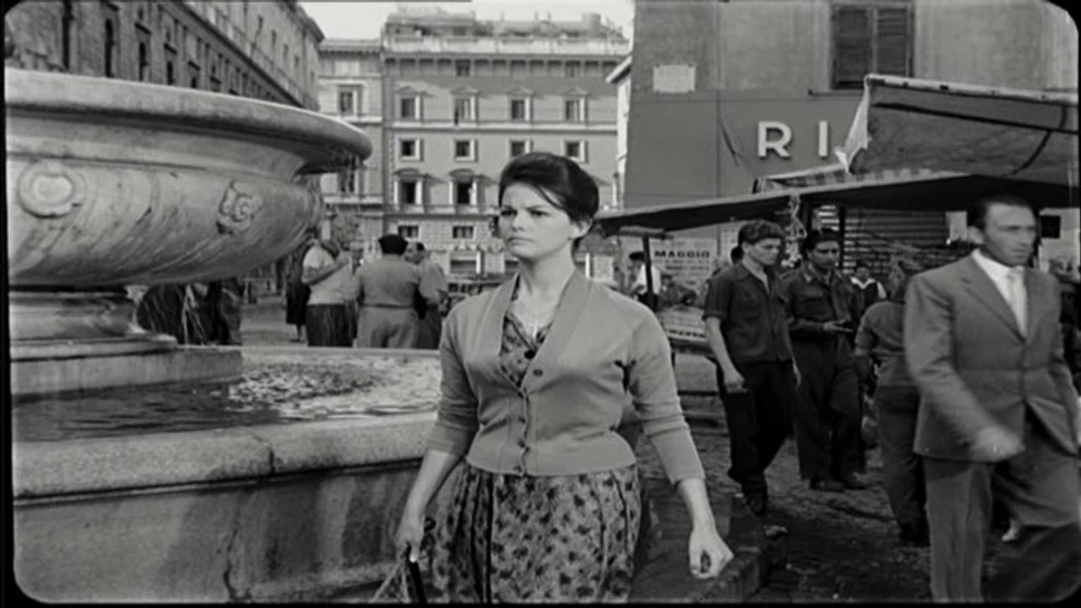 Claudia Cardinale en un-maldito-embrollo