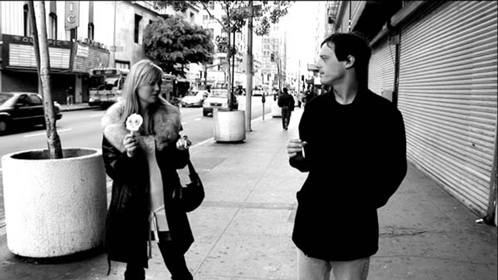 Sara Simmonds en buscando-un-beso-a-medianoche