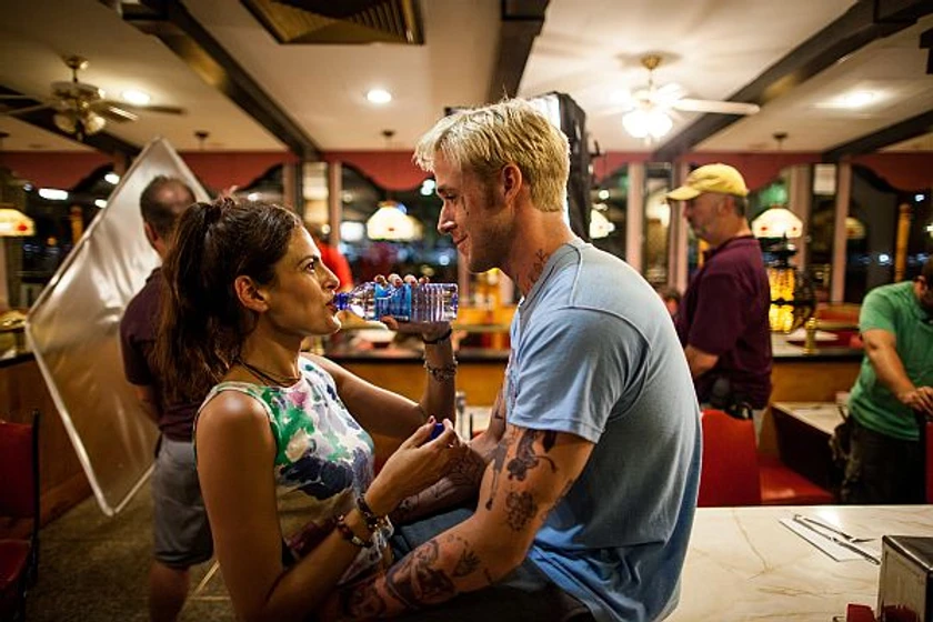 Ryan Gosling y Eva Mendes en Cruce de Caminos