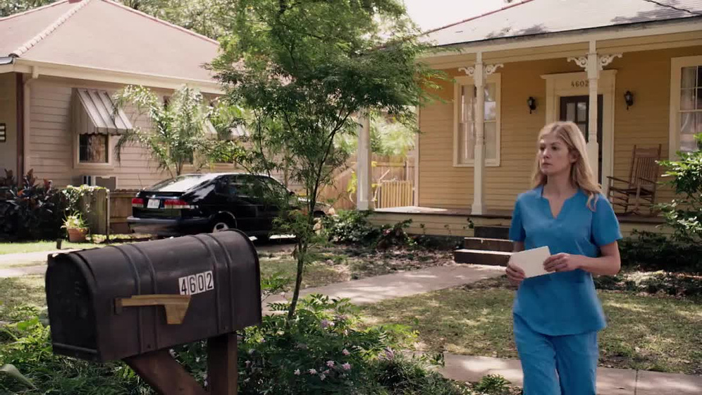 Rosamund Pike en Devolver al Remitente