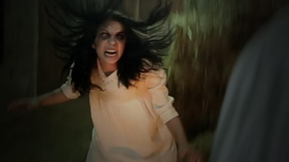 Cansu Kurgun en d-bbe-the-possession