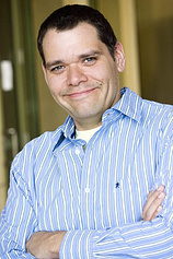 picture of actor Mick Wingert