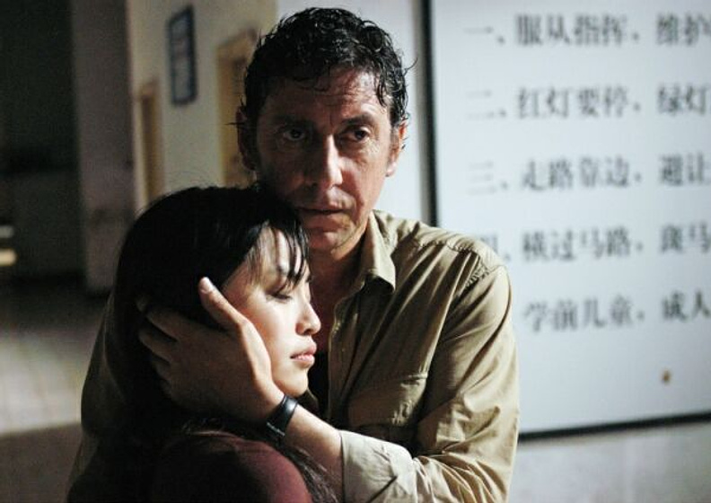 Sergio Castellitto y Ling Tai en La Estrella Ausente