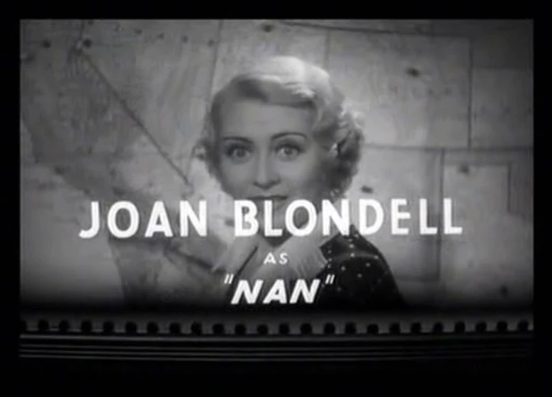 Joan Blondell en desfile-de-candilejas