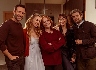 Gracia Querejeta rueda "2+2", una comedia de intercambio de... opiniones