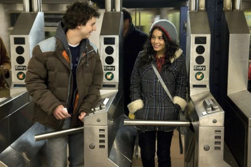 Vanessa Hudgens y Gaelan Connell en School Rock Band