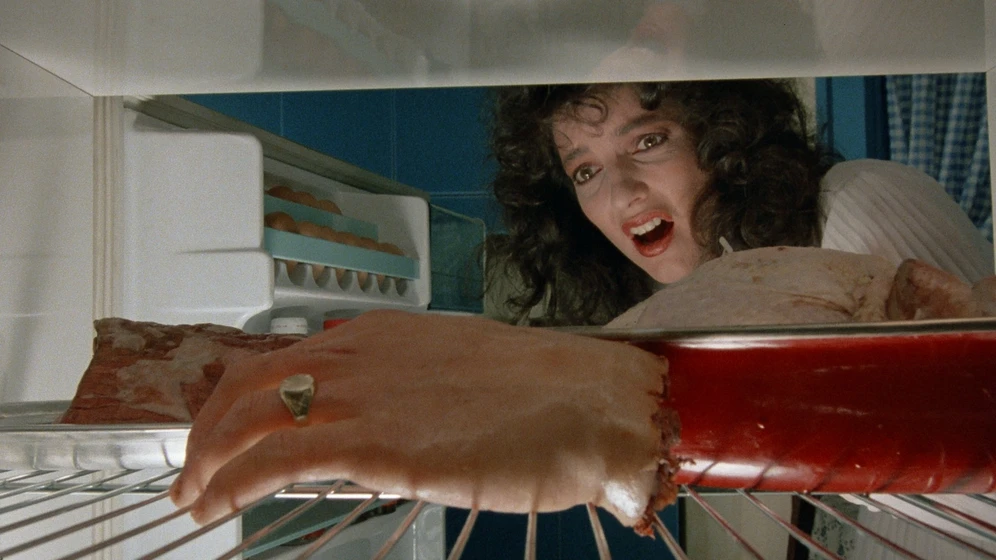 Malcolm McDowell y Madolyn Smith Osborne en the-caller-el-visitante
