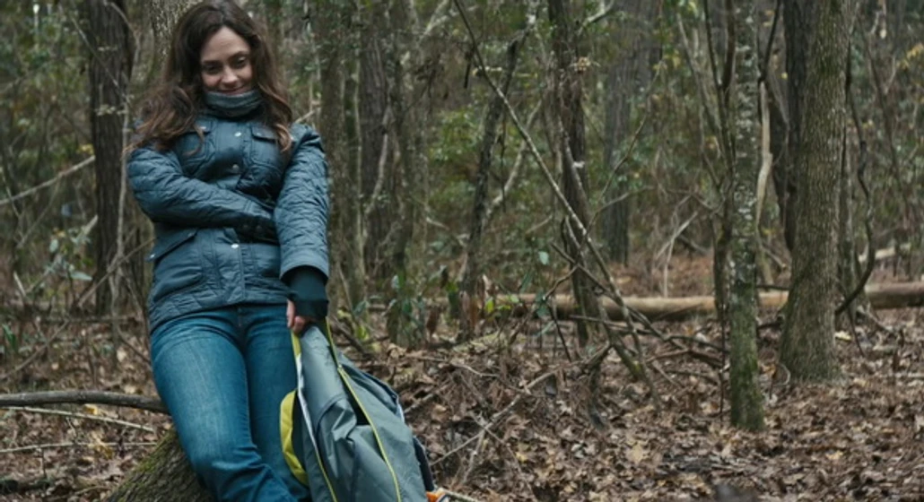 Fiona Dourif en enclosure-arbor-demon