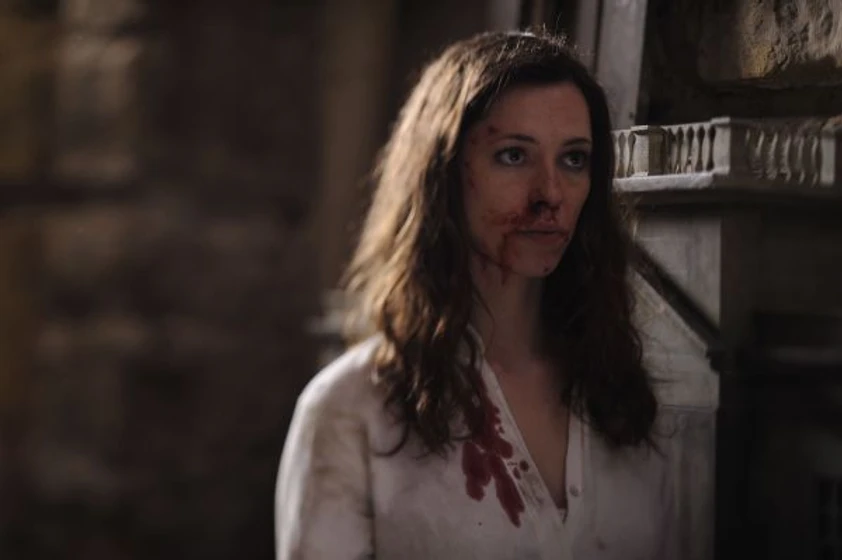 Rebecca Hall en la-maldicion-de-rookford