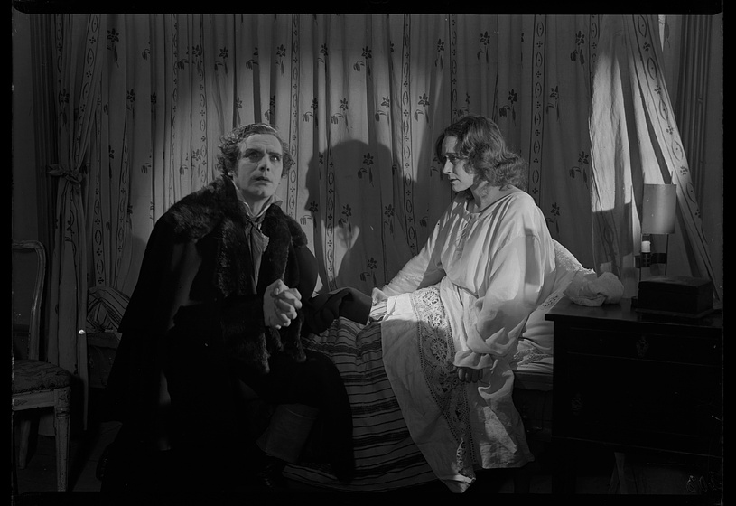 Greta Garbo y Lars Hanson en La Saga de Gösta Berling