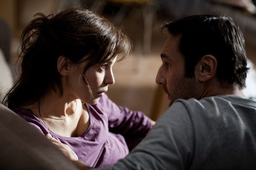 Elena Anaya y Gilles Lellouche en Cuenta atrás