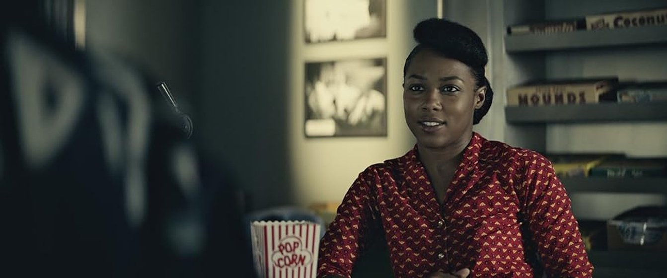 Emyri Crutchfield en cosecha-oscura