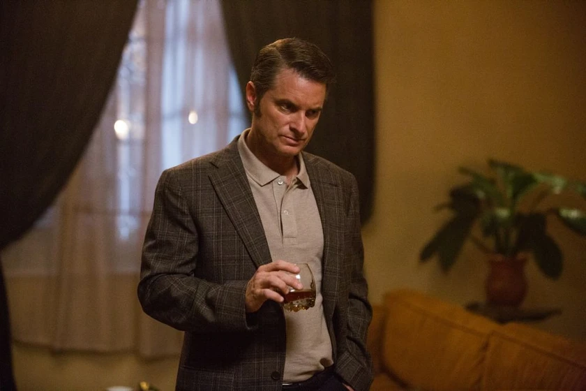 Shea Whigham en el-rehen
