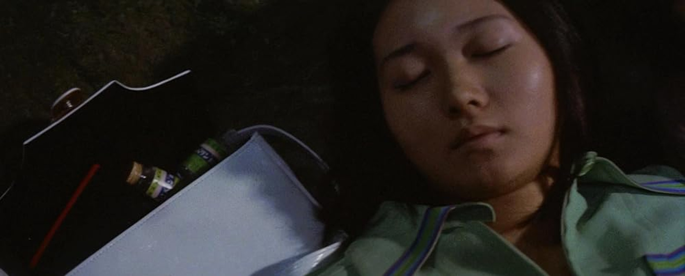 Naomi Tani en una-esposa-sacrificada