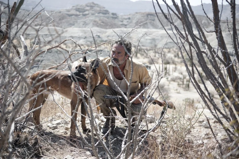 Jeffrey Dean Morgan en desierto