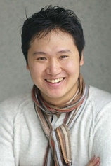 picture of actor Shin Yong-woo