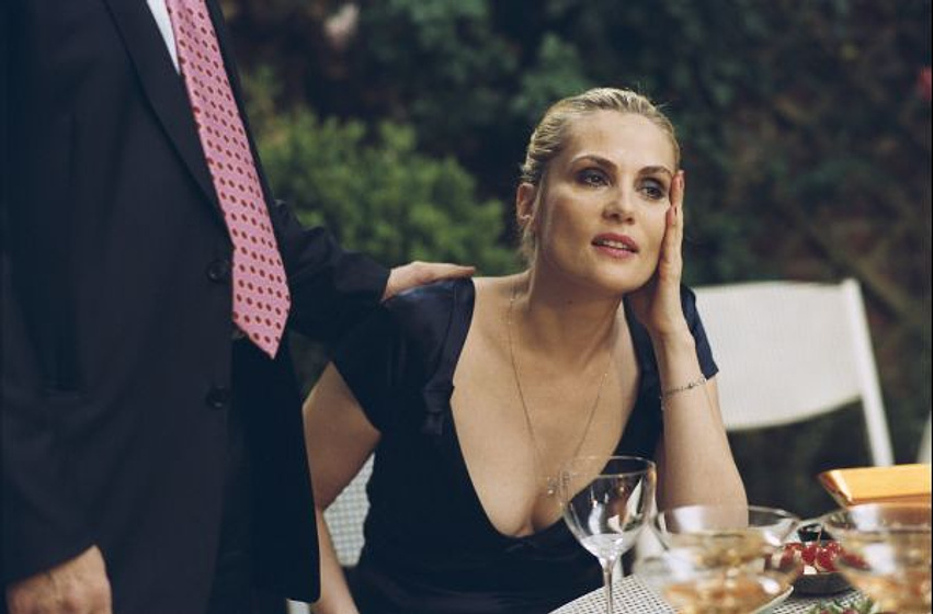 Emmanuelle Seigner en Cena de amigos