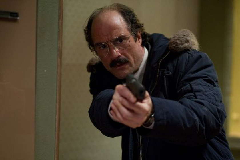 Elias Koteas en Déjame Entrar