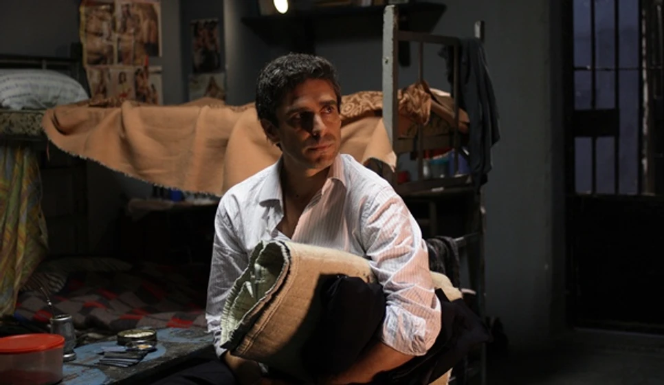 Leonardo Sbaraglia en sin-retorno-2010