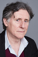 photo of person Gabriel Byrne