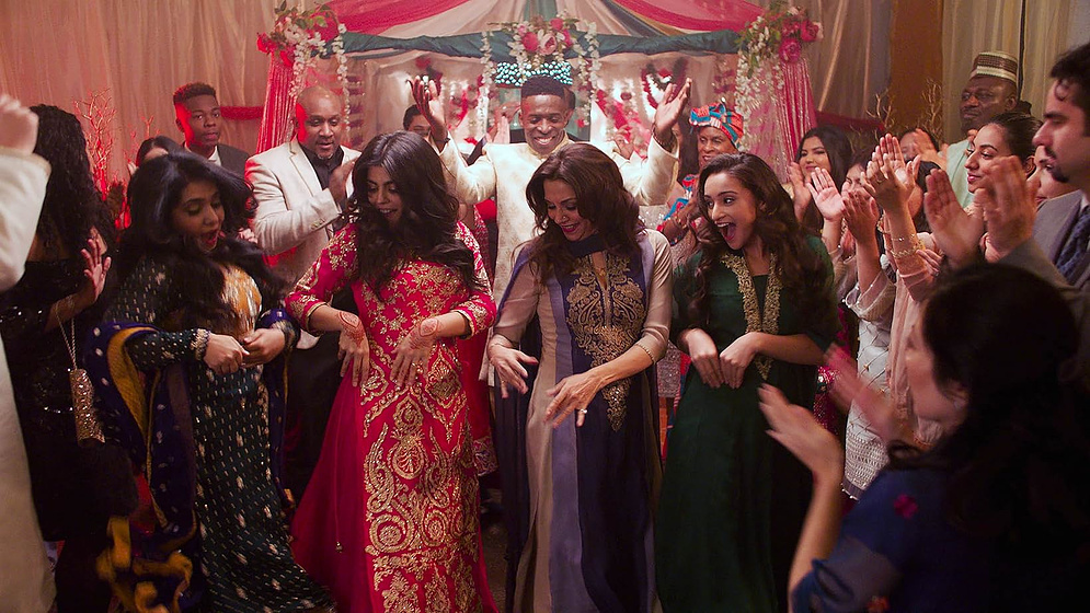 Lillete Dubey, Godfrey, Purva Bedi, Shenaz Treasury, Salena Qureshi y Aizzah Fatima en Americanish