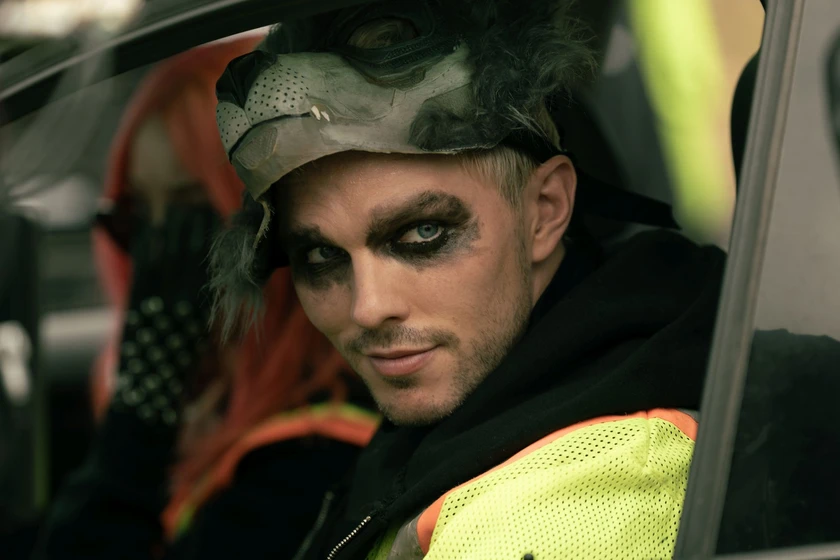 Nicholas Hoult en como-robar-un-banco