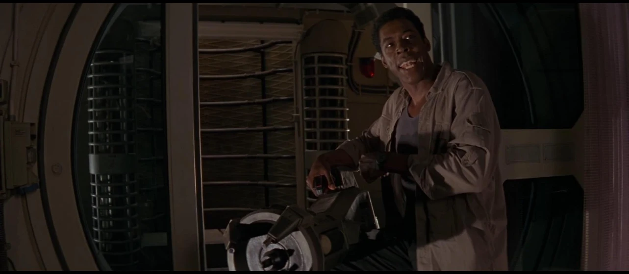 Ernie Hudson en leviathan-el-demonio-del-abismo