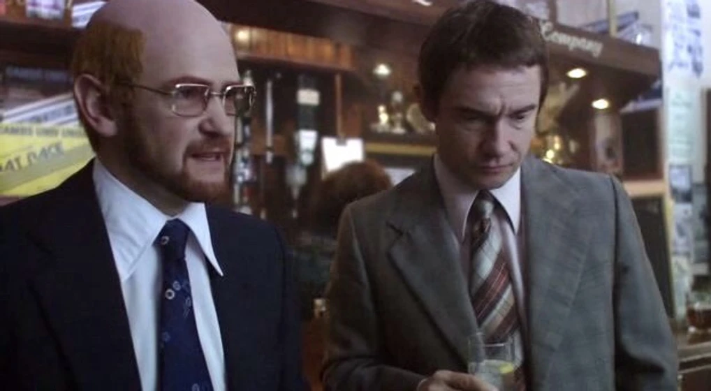 Martin Freeman y Alexander Armstrong en micro-men