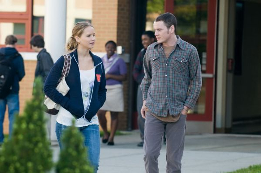 Anton Yelchin y Jennifer Lawrence en El Castor