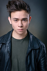 picture of actor Taylor Kare