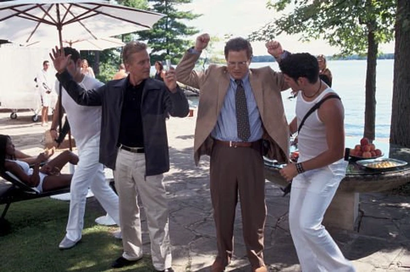 Michael Douglas y Albert Brooks en hasta-que-la-muerte-los-separe