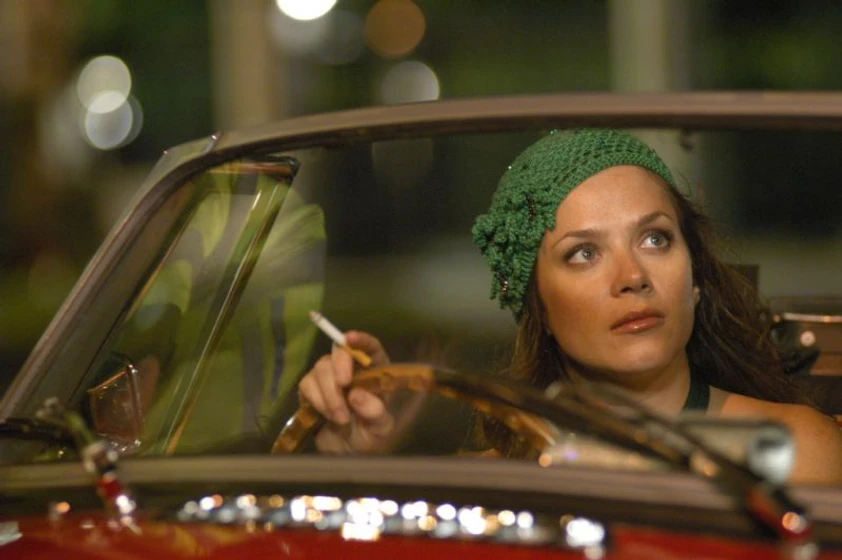 Anna Friel en Intercambio de Destino (Completos desconocidos)