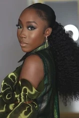 Foto de Beverly Naya