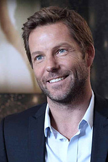 picture of actor Jamie Bamber
