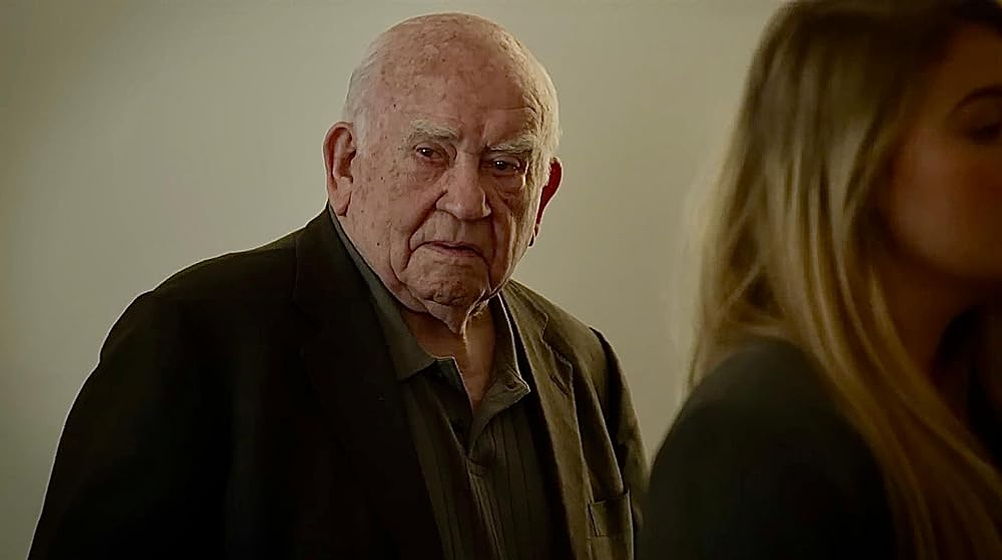 Edward Asner en encuentra-el-amor-en-valentine