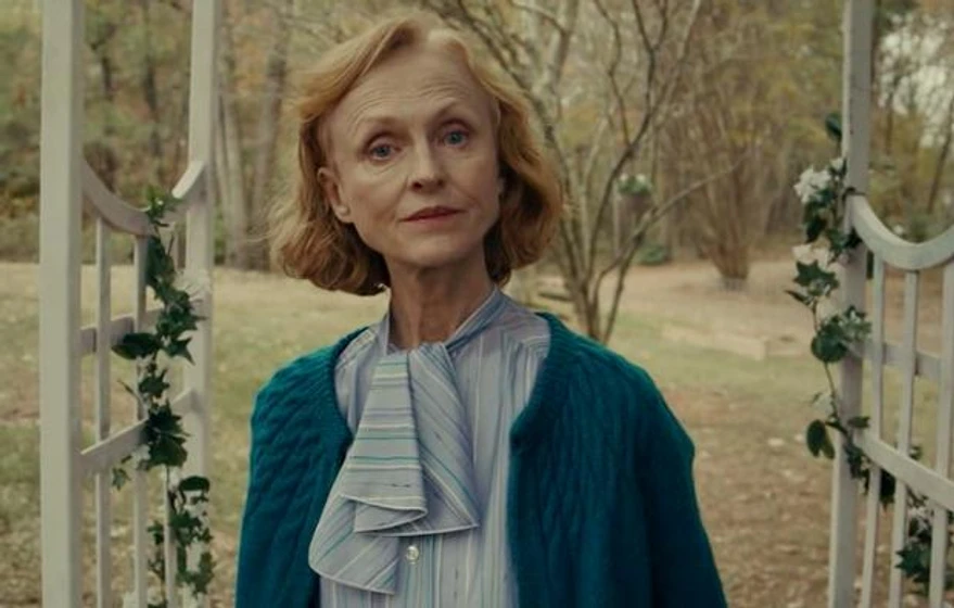 Jill Larson en the-taking-of-deborah-logan