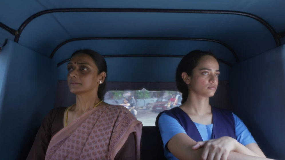Anjali Sivaraman en bad-girl