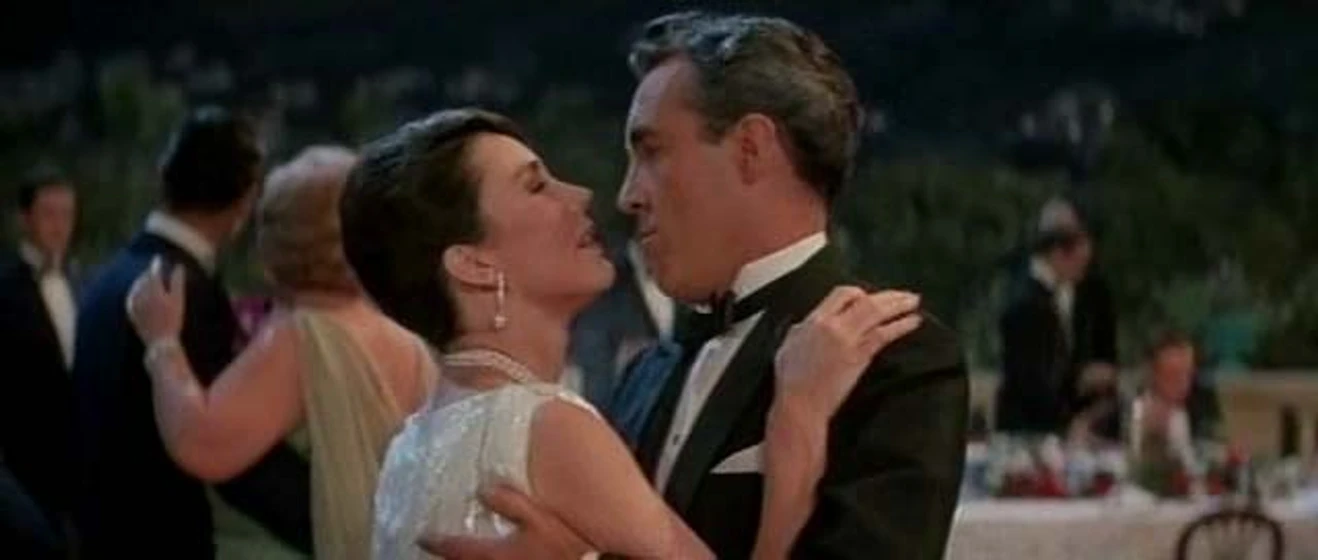 Jennifer Jones en Suave es la Noche