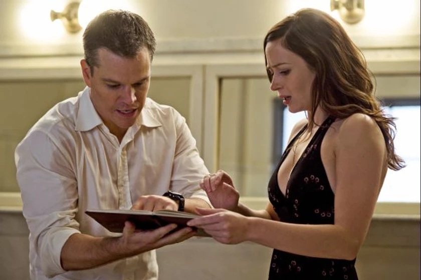 Matt Damon y Emily Blunt en Destino oculto