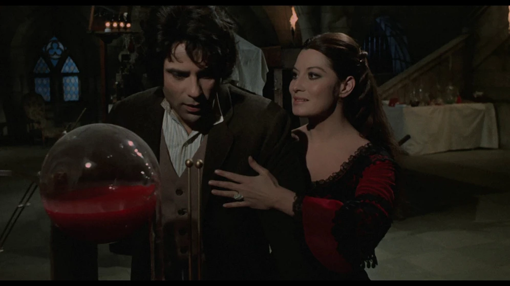 Rosalba Neri y Marino Masé en lady-frankenstein-a9897571-29c7-4033-a981-01eefdde5abf