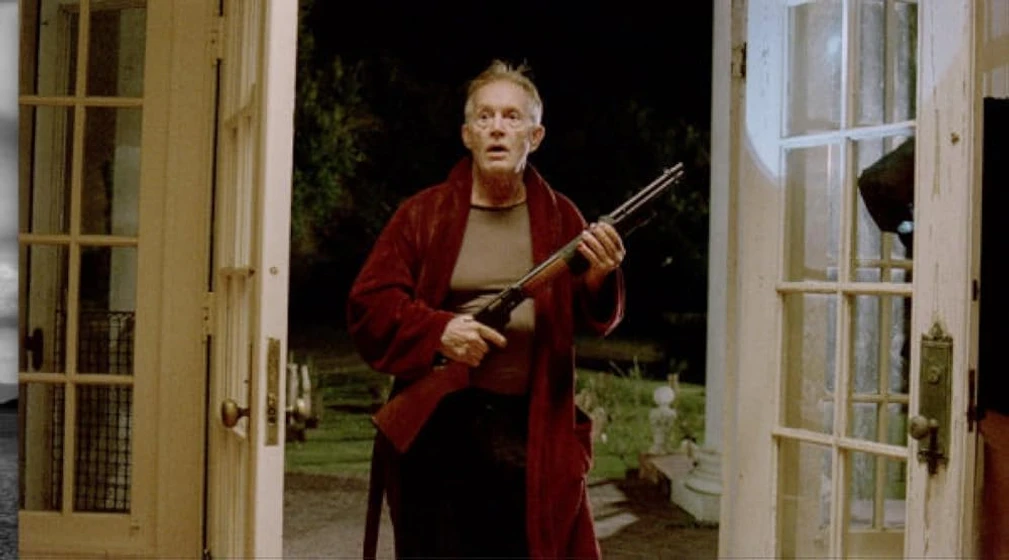 Lance Henriksen en scream-of-the-banshee