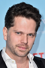 picture of actor Nick Holmes