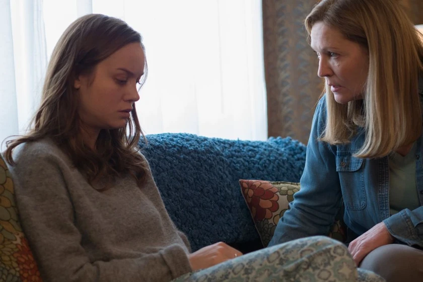 Joan Allen y Brie Larson en la-habitacion-2015