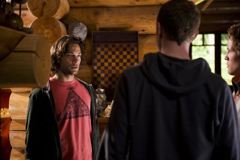 Aaron Ashmore, Kyle Schmid y Jacob Blair en La Isla del Miedo
