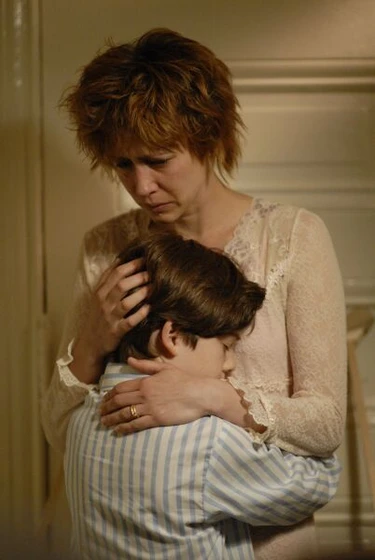 Vera Farmiga y Jacob Kogan en el-hijo-del-mal